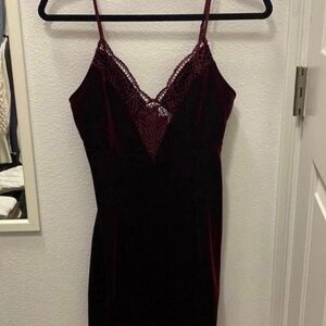 Elegant Burgundy Lace Mini Dress